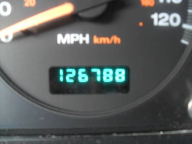 2004 Jeep Grand Cherokee LS