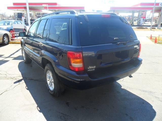 2004 Jeep Grand Cherokee 4-door 2WD