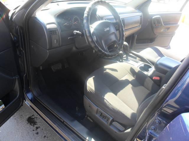 2004 Jeep Grand Cherokee 4-door 2WD