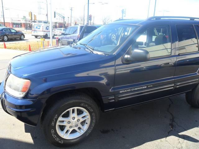 2004 Jeep Grand Cherokee 4-door 2WD