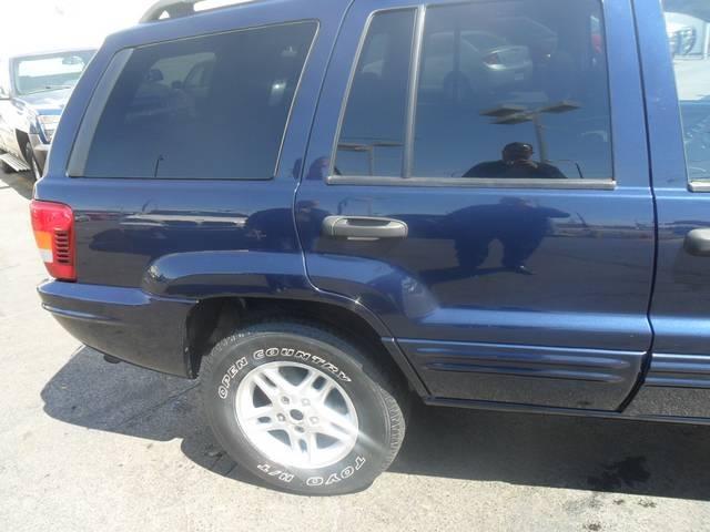 2004 Jeep Grand Cherokee 4-door 2WD