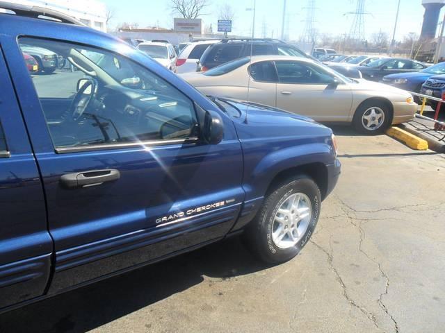 2004 Jeep Grand Cherokee 4-door 2WD