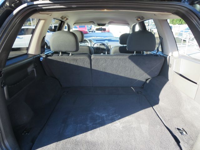 2004 Jeep Grand Cherokee LT Tv-dvdleathersunroof3rowcarfax Available