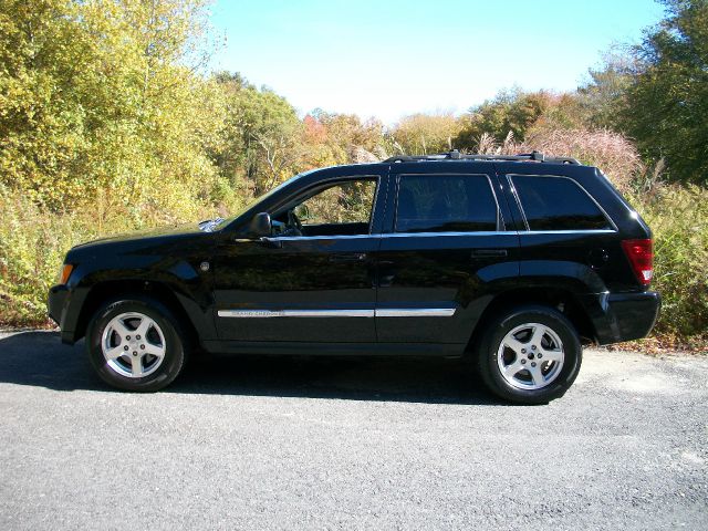 2005 Jeep Grand Cherokee Super