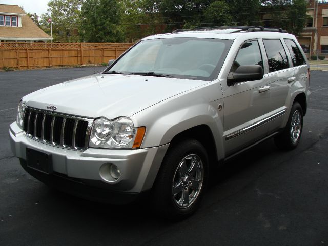 2005 Jeep Grand Cherokee Super
