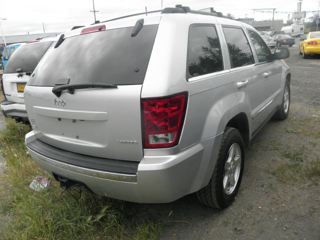 2005 Jeep Grand Cherokee Super