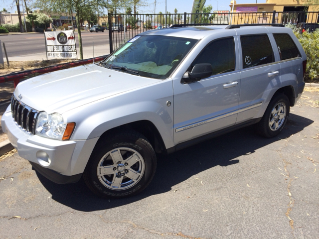 2005 Jeep Grand Cherokee Super