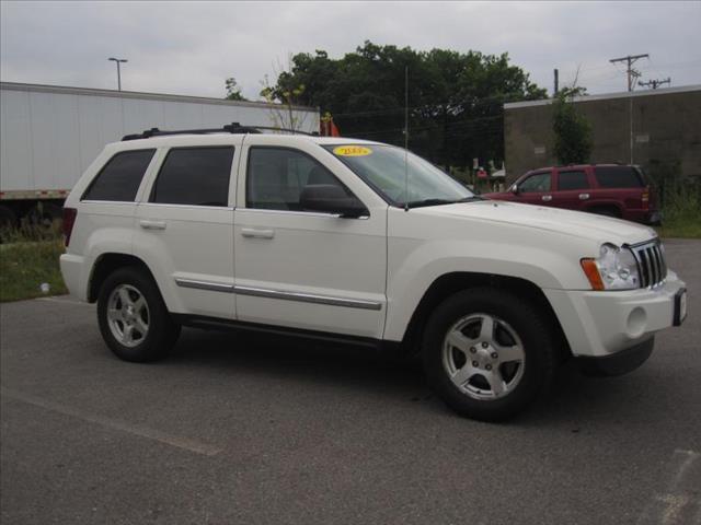 2005 Jeep Grand Cherokee SLT 25
