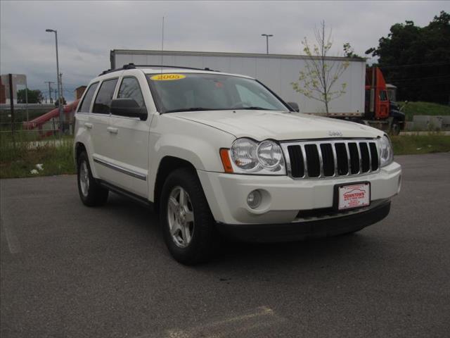 2005 Jeep Grand Cherokee SLT 25
