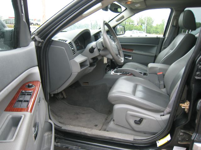 2005 Jeep Grand Cherokee SXT Braun Entervan