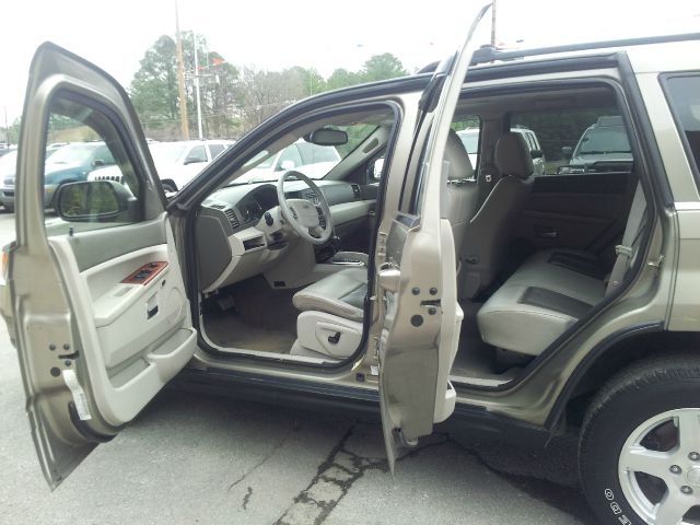 2005 Jeep Grand Cherokee Super