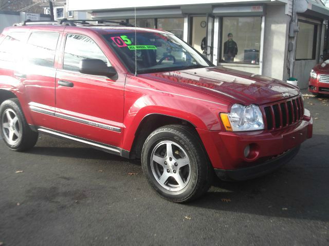 2005 Jeep Grand Cherokee AWD Ultimate