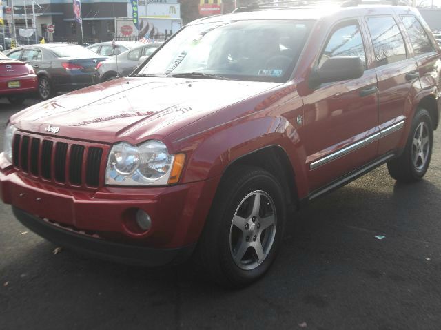 2005 Jeep Grand Cherokee AWD Ultimate