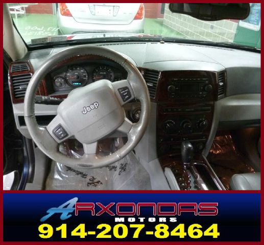 2005 Jeep Grand Cherokee LS