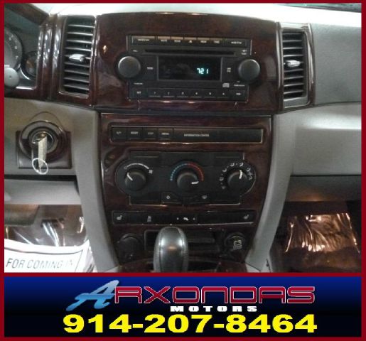 2005 Jeep Grand Cherokee LS