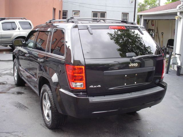 2005 Jeep Grand Cherokee AWD Ultimate