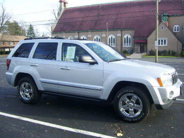 2005 Jeep Grand Cherokee Super