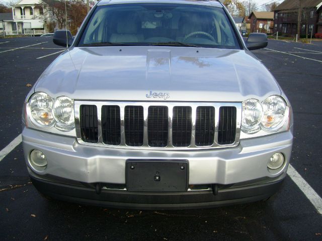 2005 Jeep Grand Cherokee Super