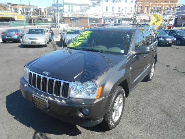 2005 Jeep Grand Cherokee SLT 25