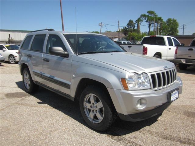 2005 Jeep Grand Cherokee K2500 Silverado