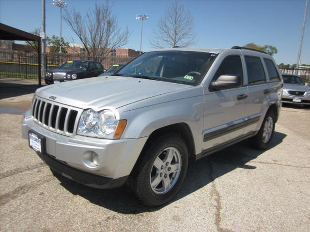 2005 Jeep Grand Cherokee K2500 Silverado