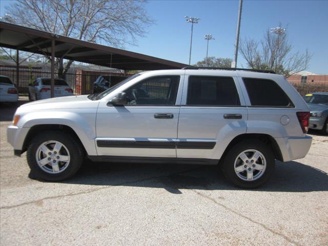 2005 Jeep Grand Cherokee K2500 Silverado