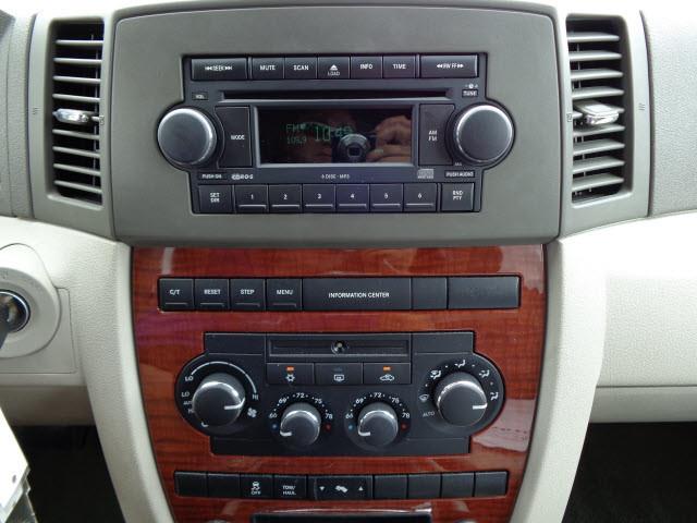 2005 Jeep Grand Cherokee SLT 25