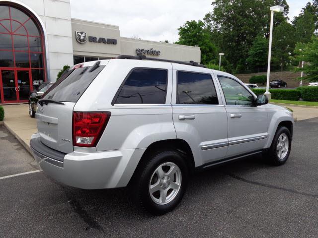 2005 Jeep Grand Cherokee SLT 25