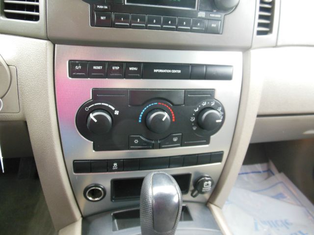 2005 Jeep Grand Cherokee Base W/nav.sys