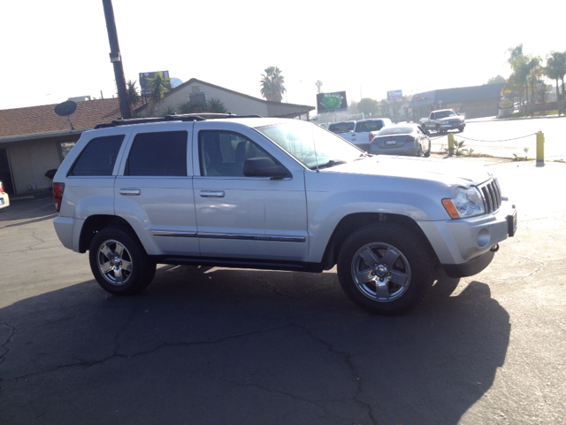 2005 Jeep Grand Cherokee Super