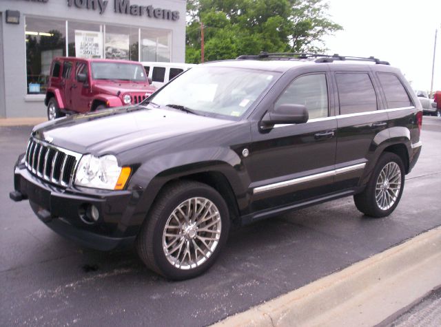 2005 Jeep Grand Cherokee Super