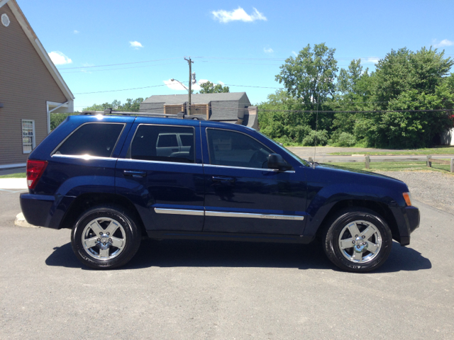 2005 Jeep Grand Cherokee Super