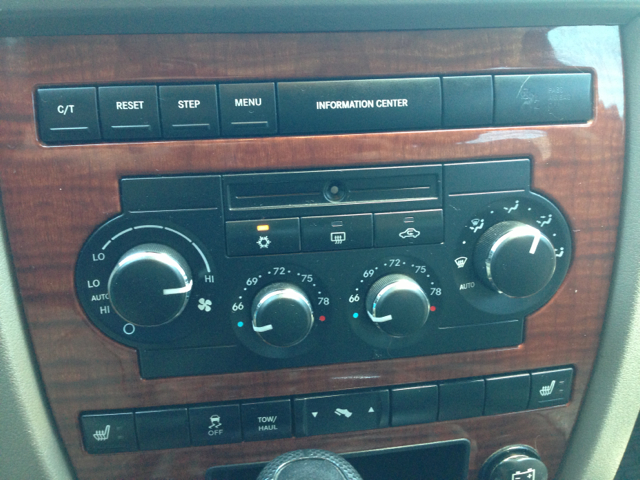 2005 Jeep Grand Cherokee Super