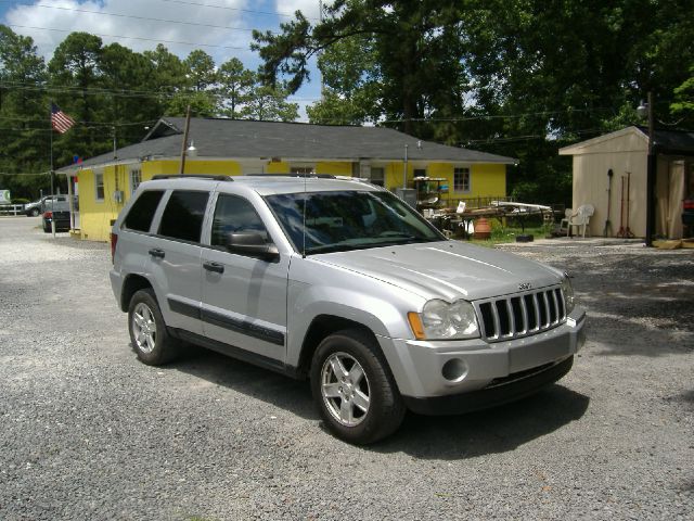 2005 Jeep Grand Cherokee Sedan 4dr