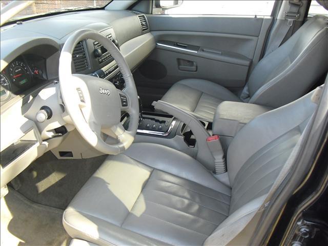 2005 Jeep Grand Cherokee Unknown