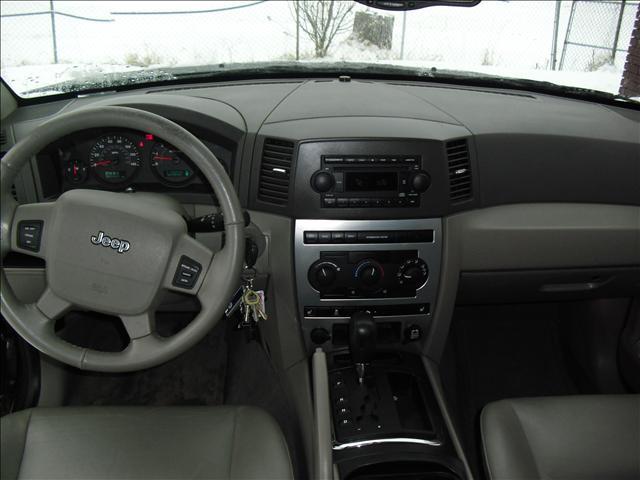 2005 Jeep Grand Cherokee Unknown