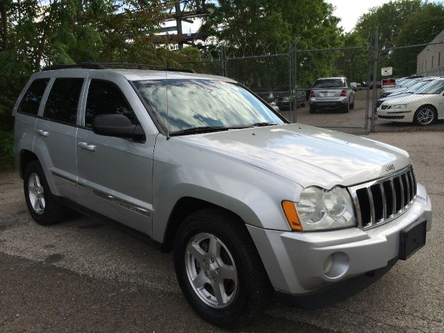 2005 Jeep Grand Cherokee C1500 Scottsdale
