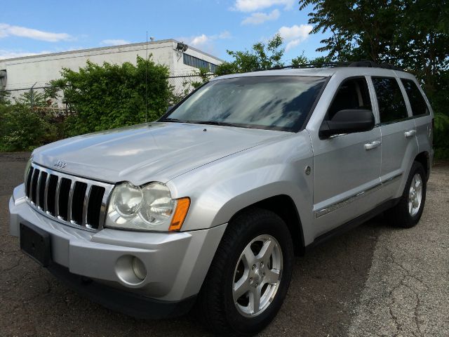 2005 Jeep Grand Cherokee C1500 Scottsdale