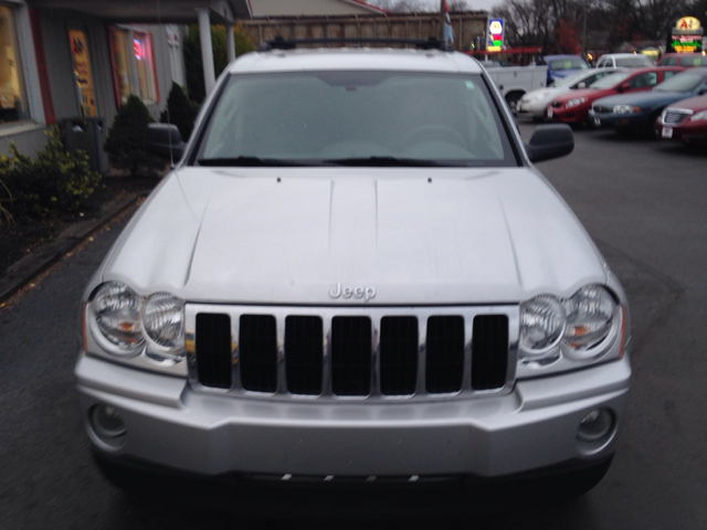 2005 Jeep Grand Cherokee Super
