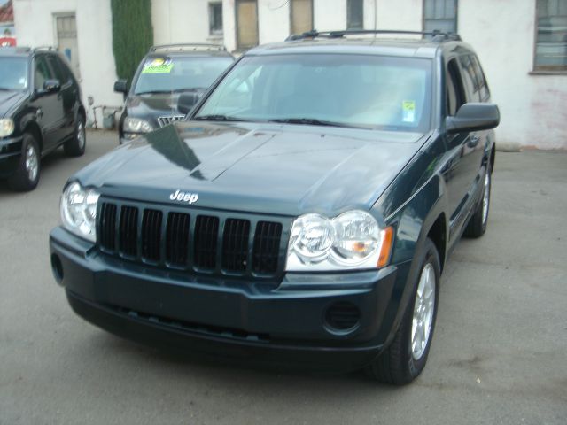 2005 Jeep Grand Cherokee Unknown