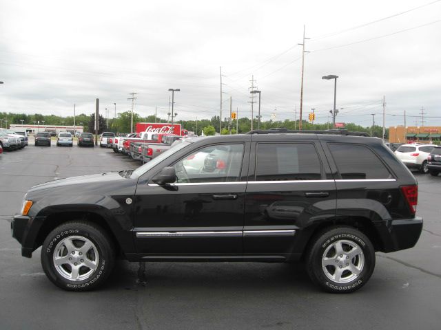 2005 Jeep Grand Cherokee Super