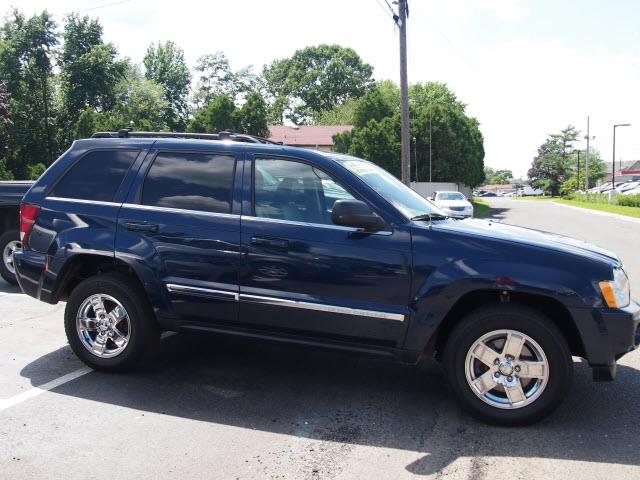 2005 Jeep Grand Cherokee SLT 25