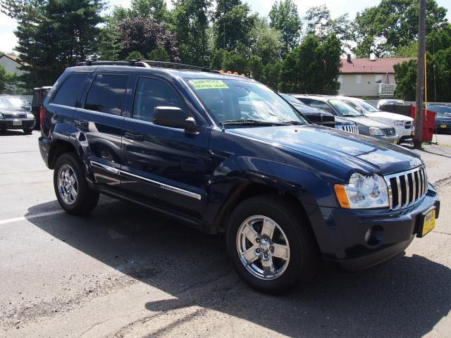 2005 Jeep Grand Cherokee SLT 25