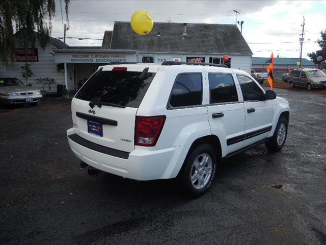 2005 Jeep Grand Cherokee 30TH Anniv Waldoch DVD Leather