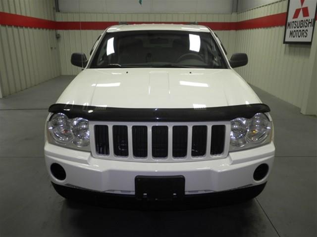 2005 Jeep Grand Cherokee LS