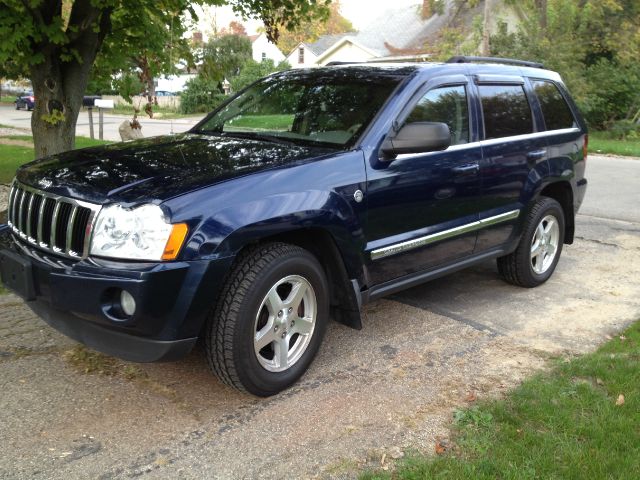 2005 Jeep Grand Cherokee Super
