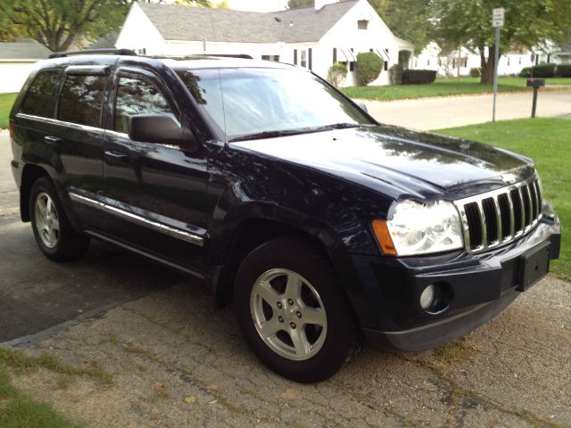 2005 Jeep Grand Cherokee Super