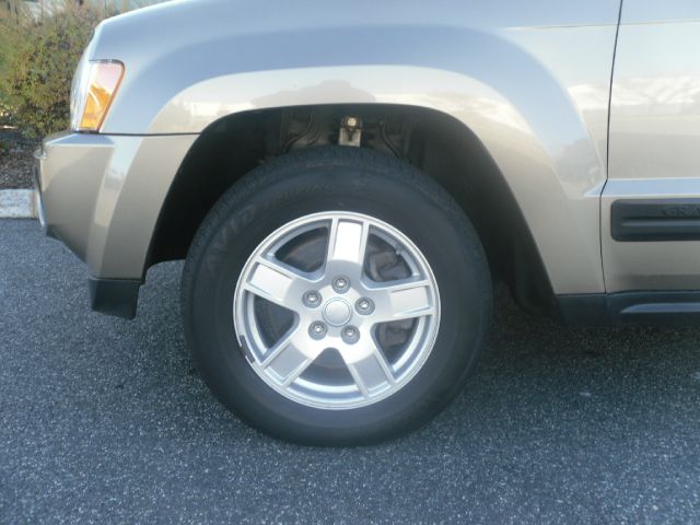 2005 Jeep Grand Cherokee Base W/nav.sys