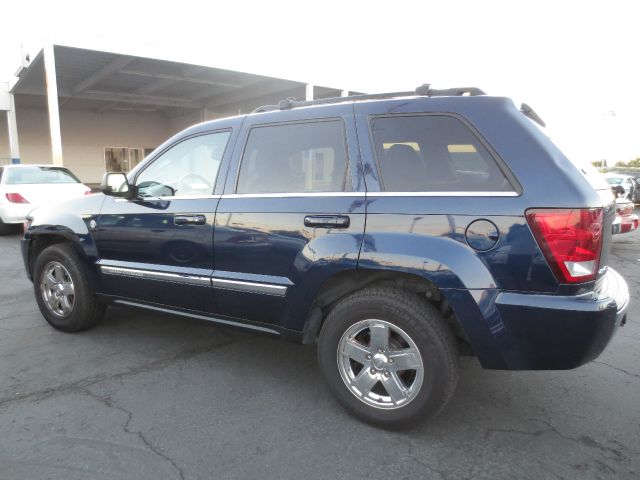 2005 Jeep Grand Cherokee Super