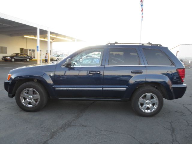 2005 Jeep Grand Cherokee Super